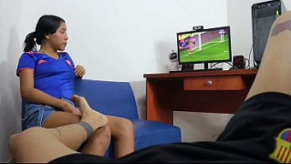[Colombia, Morenahotye, Yo] Mi Mejor Amiga Y Yo Estabamos Viendo El Partido De Colombia Y Los Dos Follamos Bien Rico Durante Todo El Partido Porno En Espanol